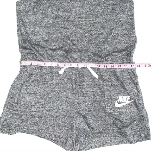 SOLD 💕Nike Vintage Gym Sport Casual Romper - Picture 11 of 14